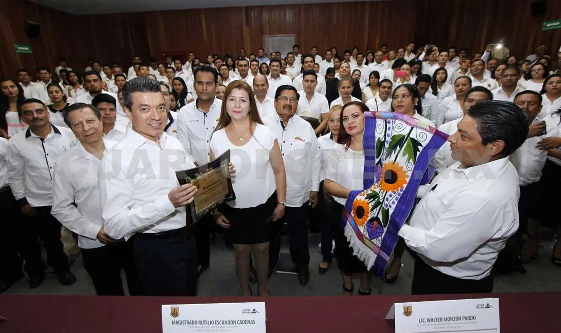 Jueces municipales agradecen apoyo de Escandón