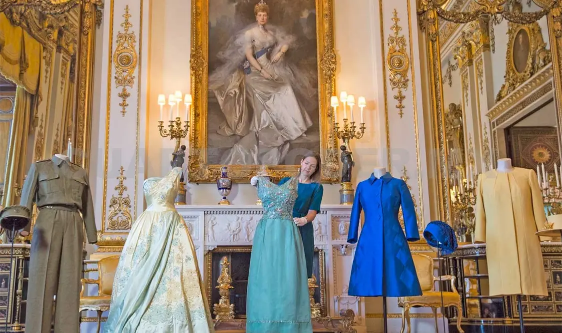 Exhibirán el guardarropa de la reina Isabel