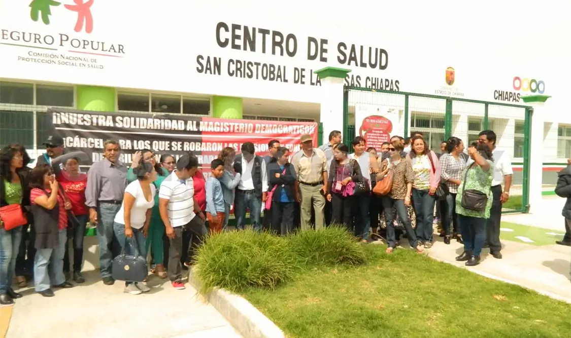 Trabajadores de salud reanudan labores