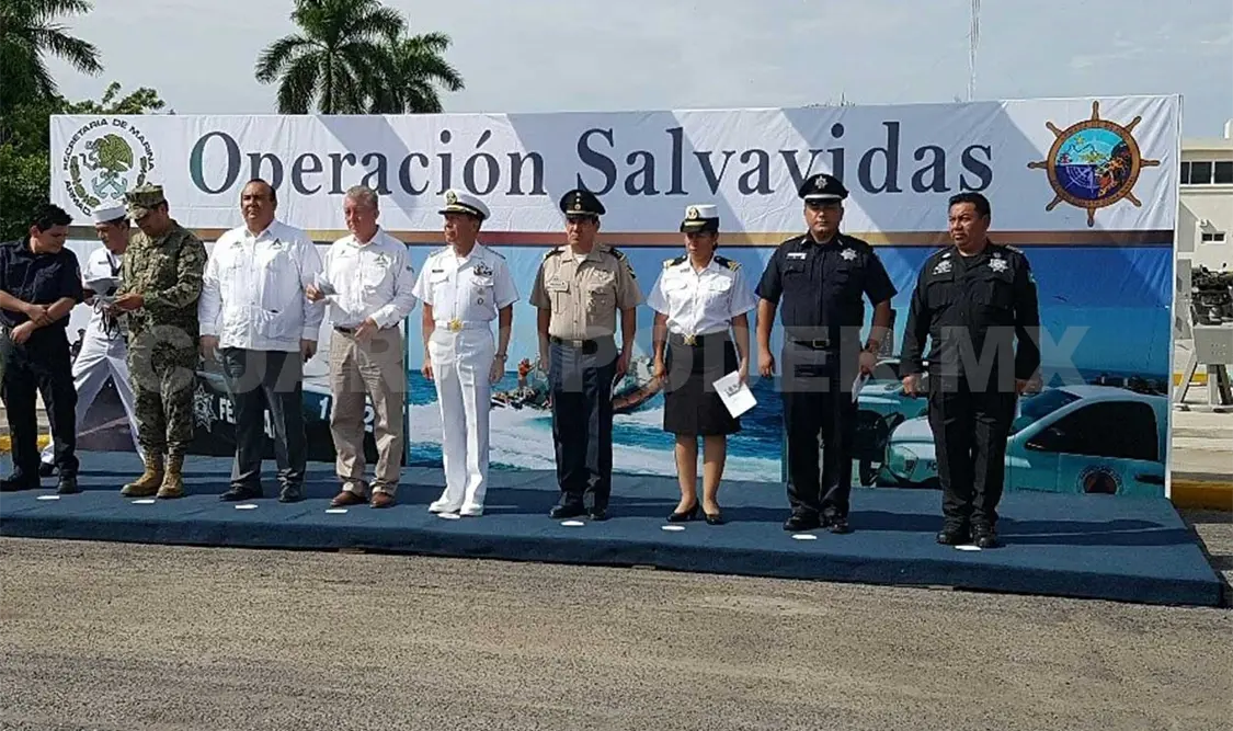 Patrullas de vigilancia marítima y terrestre, así como cien puestos de rescate con personal salvavidas y sanidad naval, se instalarán en las playas. Rafael Victorio / CP
