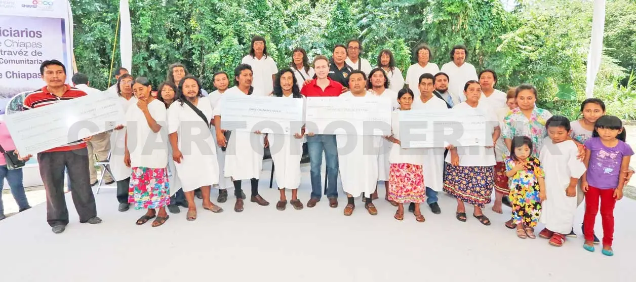 Entrega MVC más de 10 mdp en
pago por servicios ambientales
