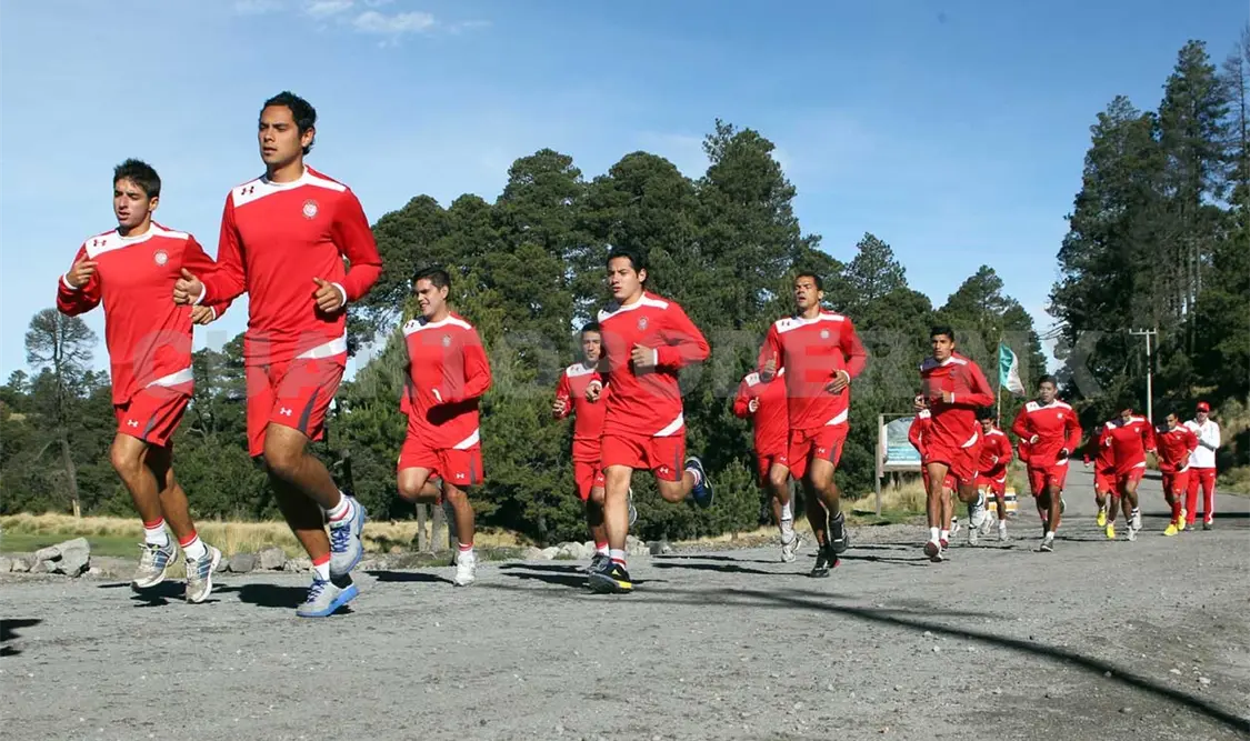Galindo señala que su club debe ser favorito