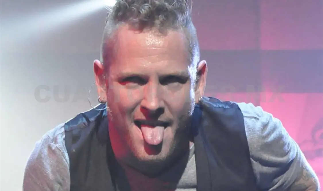 Líder de Slipknot pelea con fan
