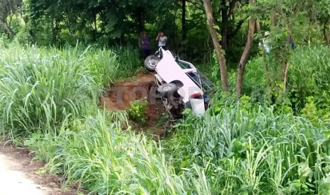 Pierde la vida automovilista en carretera