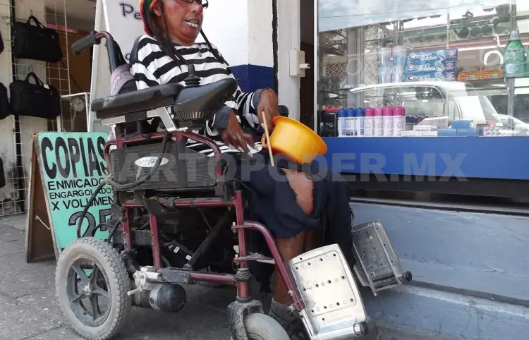 Payaso “Cristal”, transparente y frágil