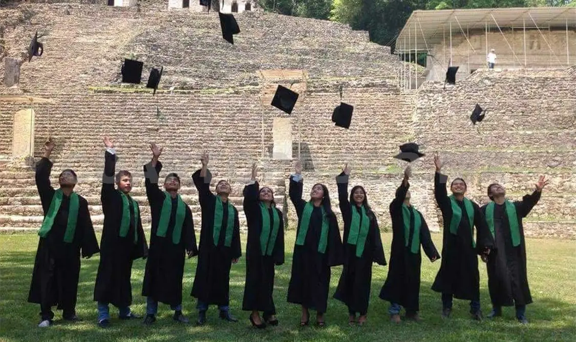 Egresa 1er generación de ingenieros en Conservación