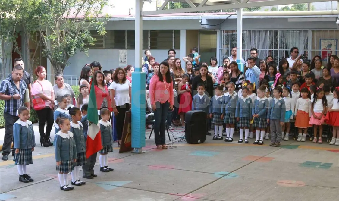 Concluyen clases alumnos de educación básica