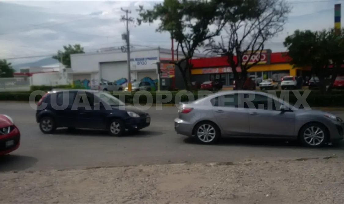 El choque por alcance entre dos autos conducidos por mujeres. A. Alegría / CP