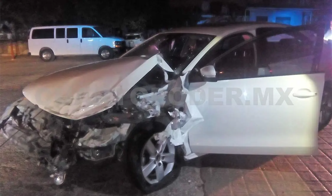Por conducir bajo los efectos del alcohol y no respetar el límite de velocidad, el conductor chocó contra una camioneta. Rafael Cabrera / CP
