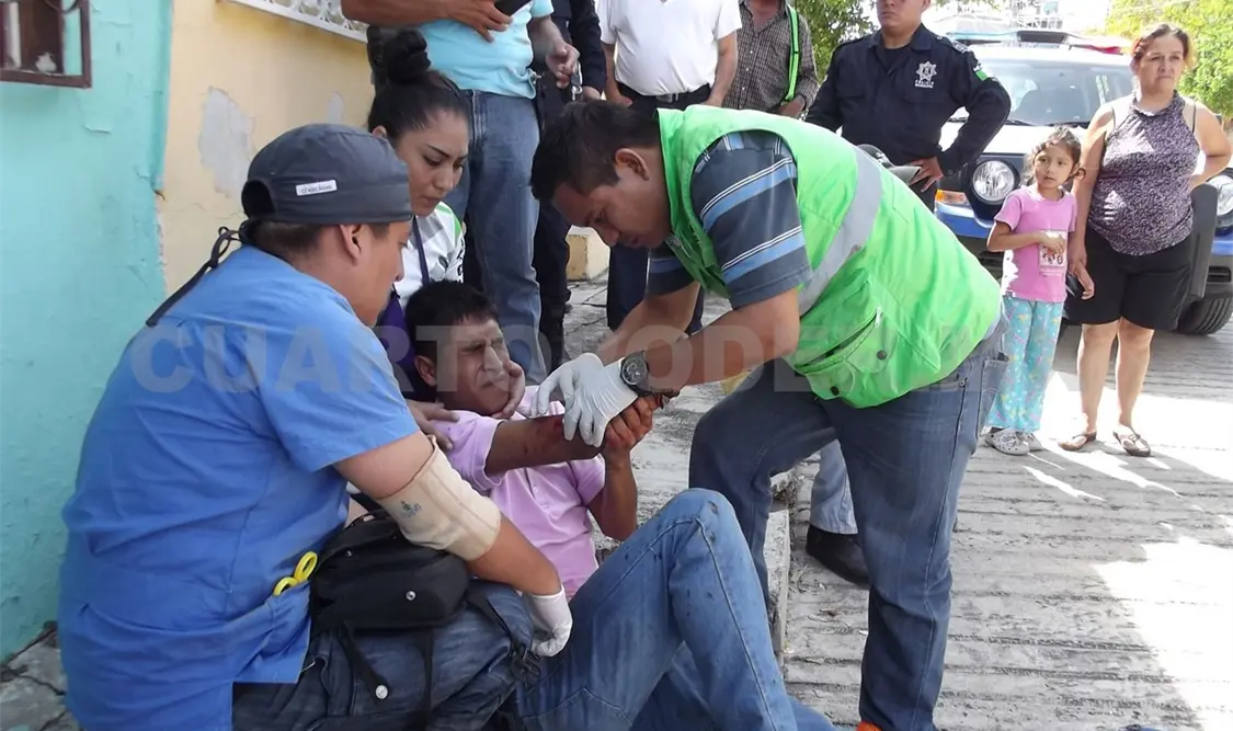 Joven es perseguido, agredido y herido
