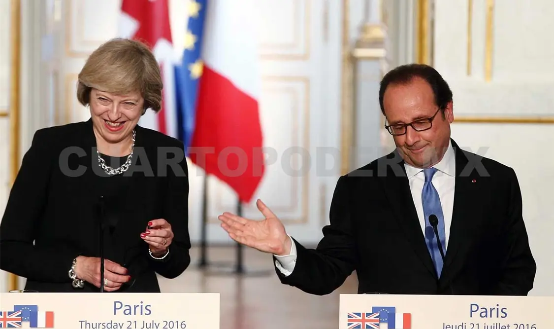 La nueva primera ministra Theresa May, se enfrentó el jueves en París al político menos amable con el Brexit: el presidente François Hollande. AP