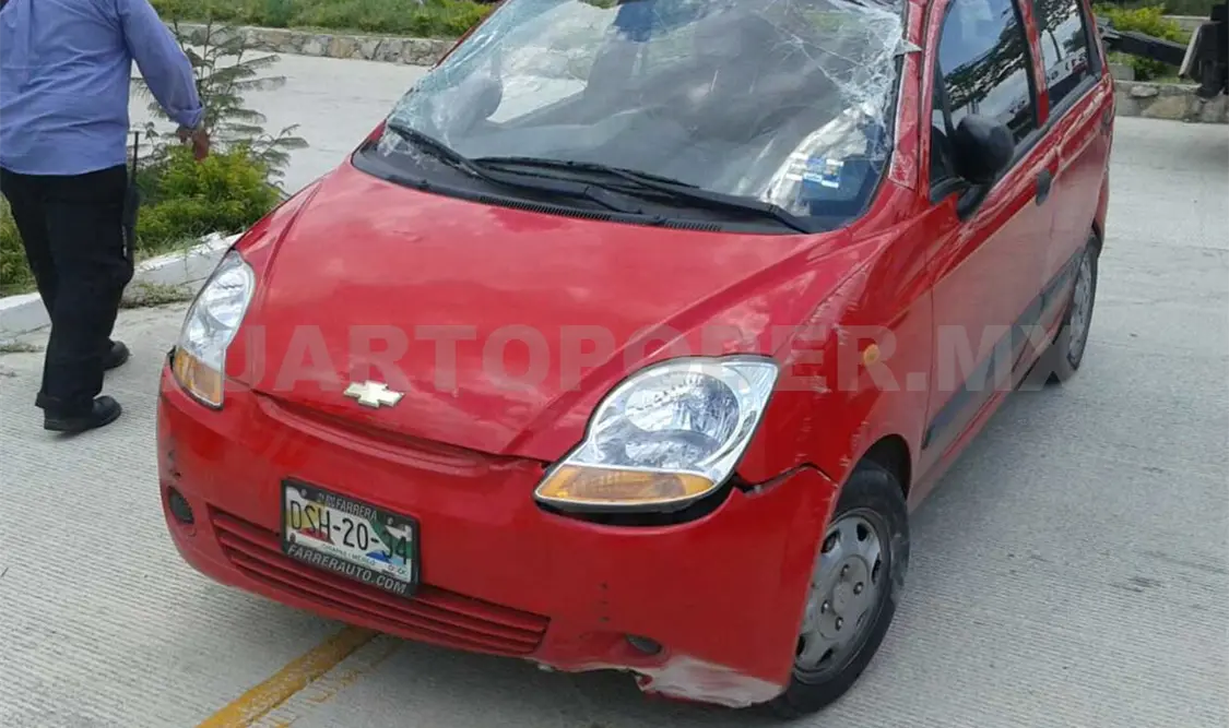 Al parecer fue el exceso de velocidad fue lo que originó el accidente, la tarde del sábado en una vía rápida. Rafael Cabrera / CP