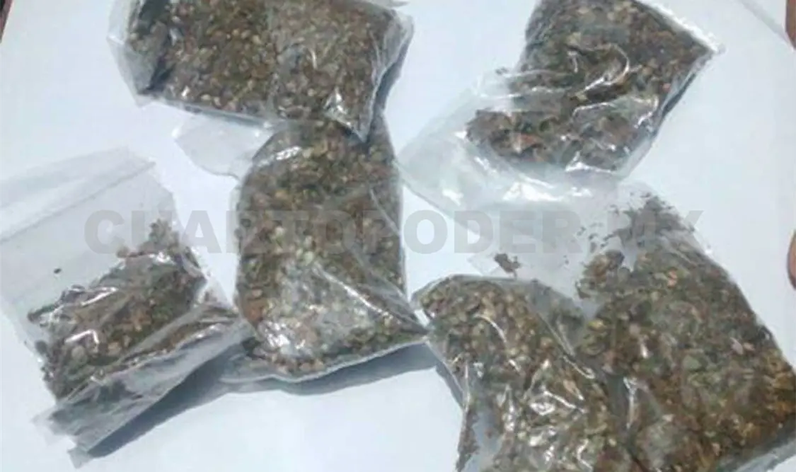 Atrapan a menor con presunta droga