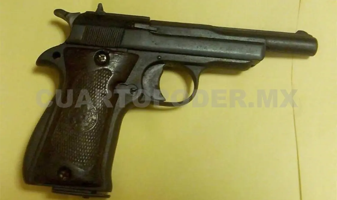Asegurado con arma de fuego; hirió a una persona