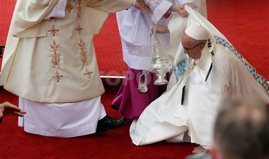 Caída sin consecuencias para Francisco