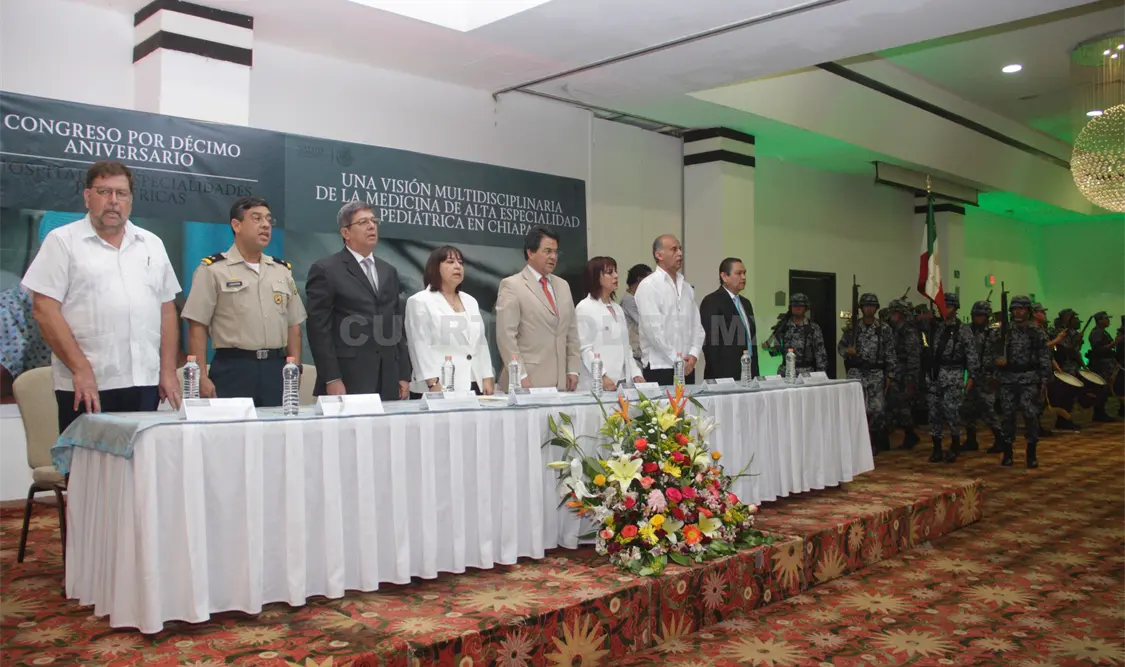 Aspecto del evento en el cual los presentes informaron que el Hospital de Especialidades Pediátricas de Chiapas ha tenido un gran desarrollo sin embargo avanza lentamente. Guillermo Ramos / CP