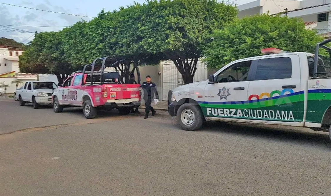 Asaltan financiera y farmacia, 93 mil pesos el botín