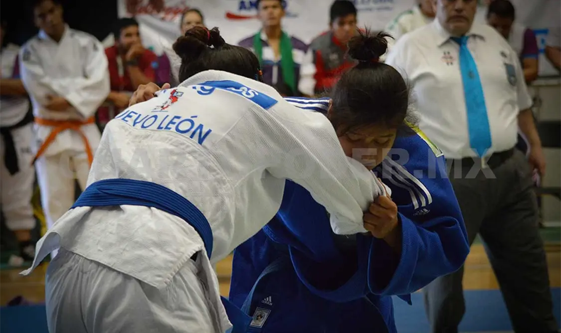 Cierran actuación con oro y bronce
