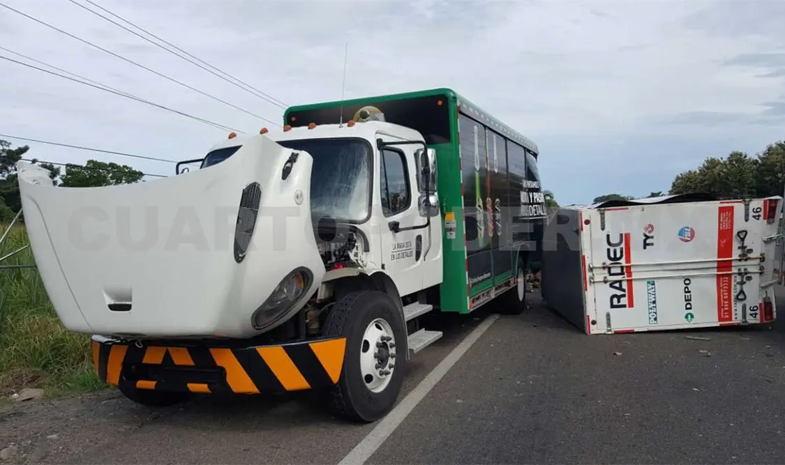 Aparatoso accidente sólo deja daños