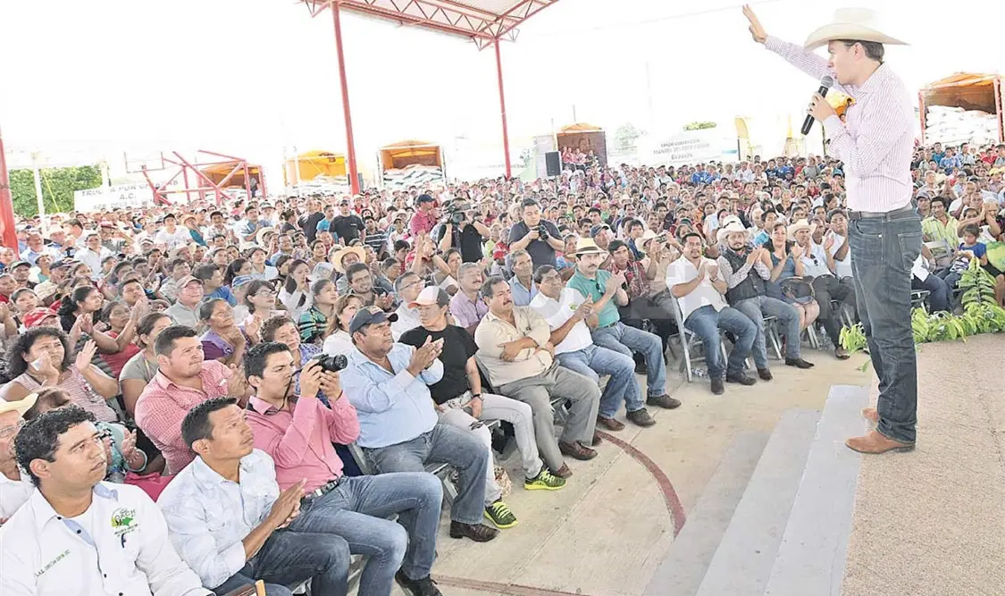 Diálogo con todas las organizaciones campesinas: Velasco