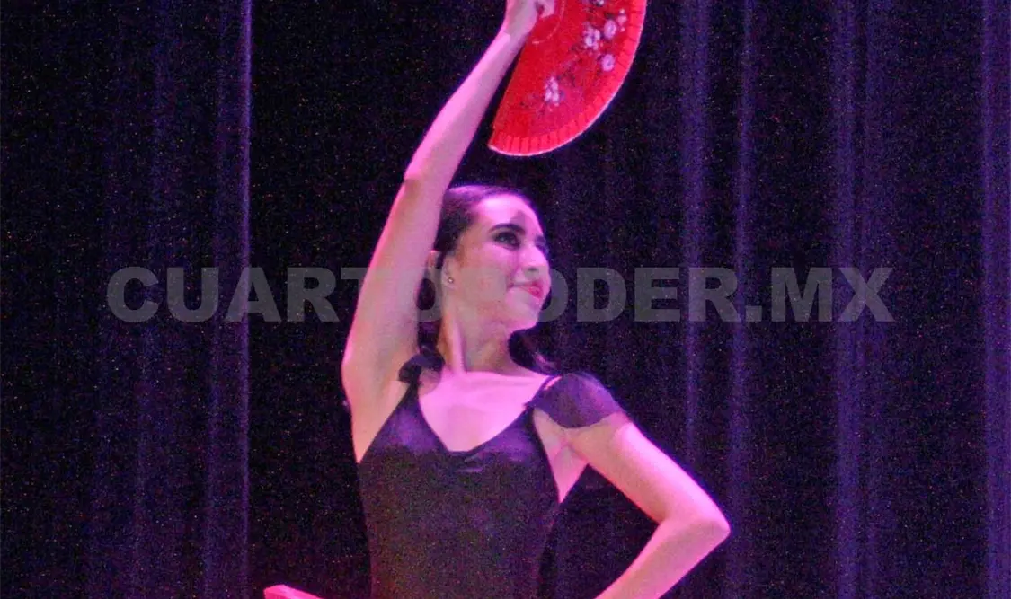 Academia de Ballet clausura año escolar
