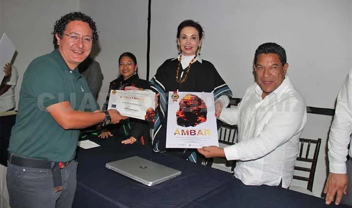 Entregan constancias de autenticidad de ámbar
