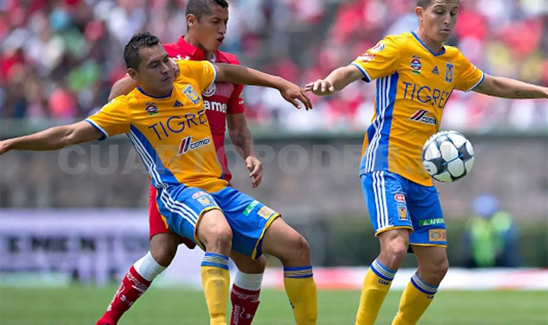 En duelo de porteros, los equipos de Toluca y Tigres de la UANL repartieron puntos tras empatar sin goles. Agencias