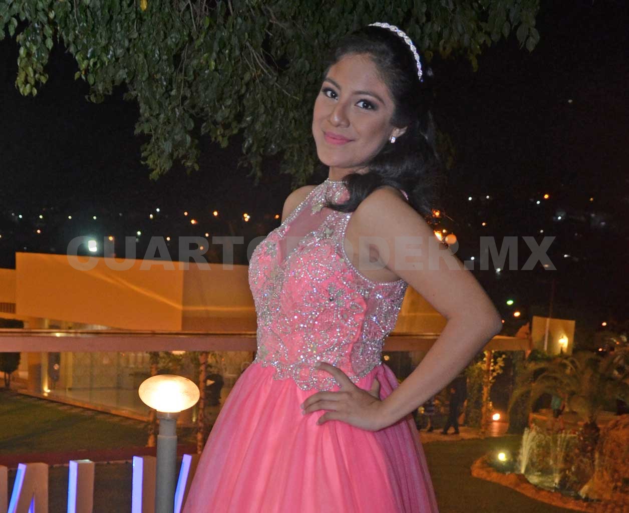 Aline festejó en el País de las Maravillas
