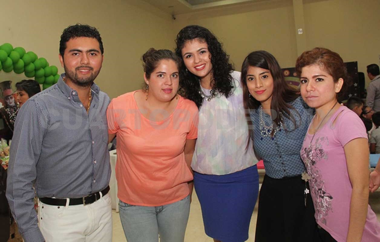 Divertida fiesta para Itzel