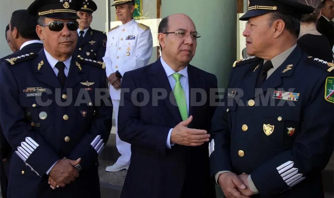 Gómez Aranda expresó el reconocimiento del gobernador Velasco Coello, a las mujeres y hombres del Ejército, Marina y Fuerza Aérea mexicanos.