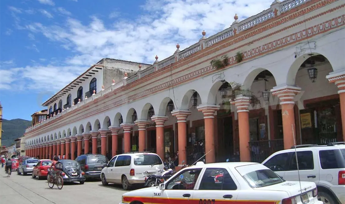 Ruiz Cacho recordó que Los Portales es un punto de concentración ciudadana porque en aquel entonces los albañiles llegaron con sus bicicletas a estacionarse, a hacer la transición urbana. Cortesía