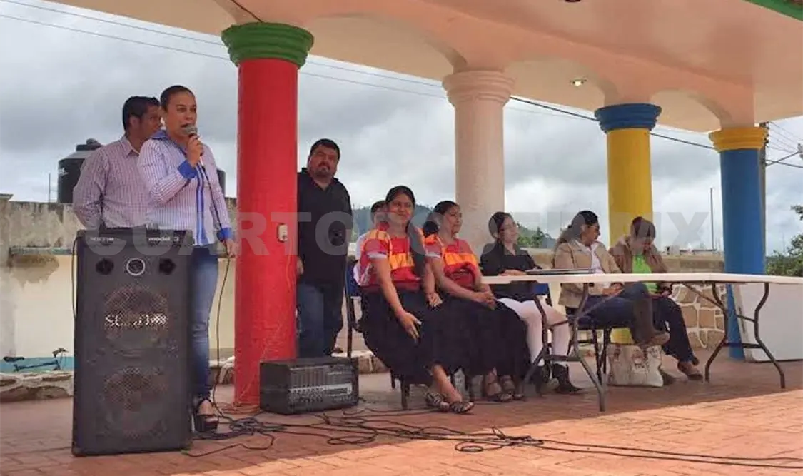 El evento se realizó en las instalaciones que ocupa la sala de Cabildo de la Presidencia Municipal. CP