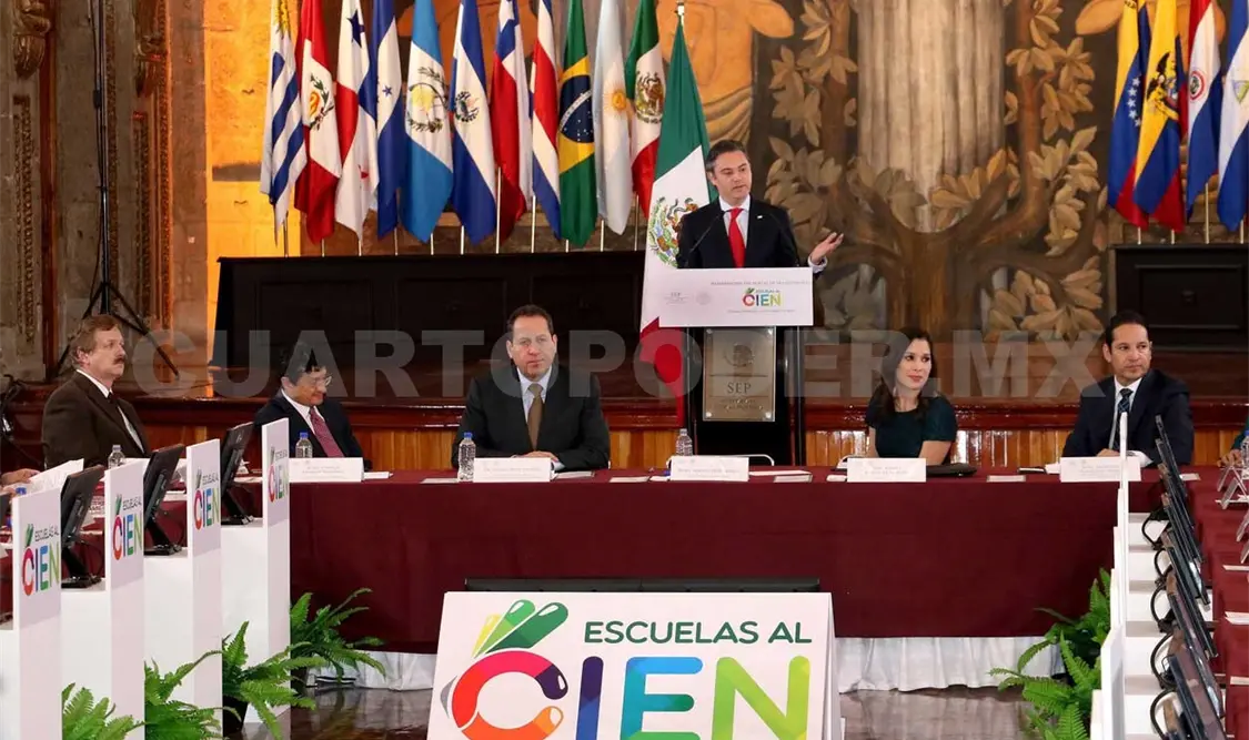 Escuelas al CIEN representa uno de los principales programas del Gobierno Federal. Agencias