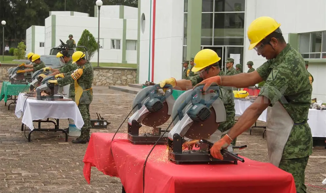 Milicia realiza destrucción de armamento
