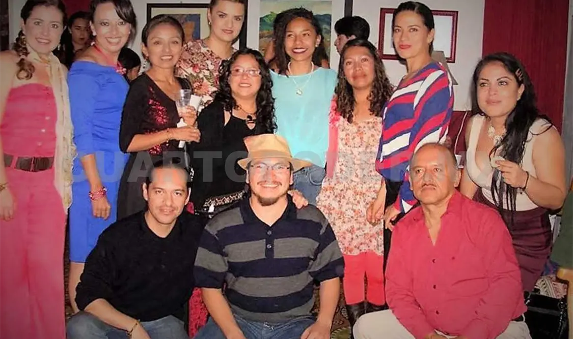 El grupo que participó en el ciclo de lecturas en el Puente Cultural del Sur Sureste. Cortesía