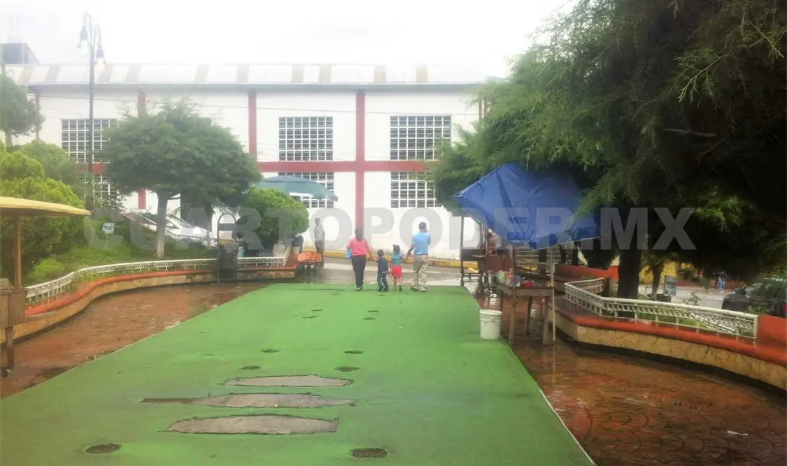 Abandonado y sin servicios el rincón del Tacaná