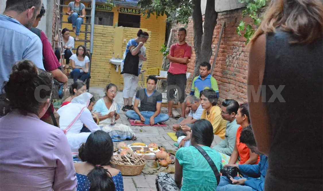 En la ceremonia del centro cultural Hare Krishna. Cortesía