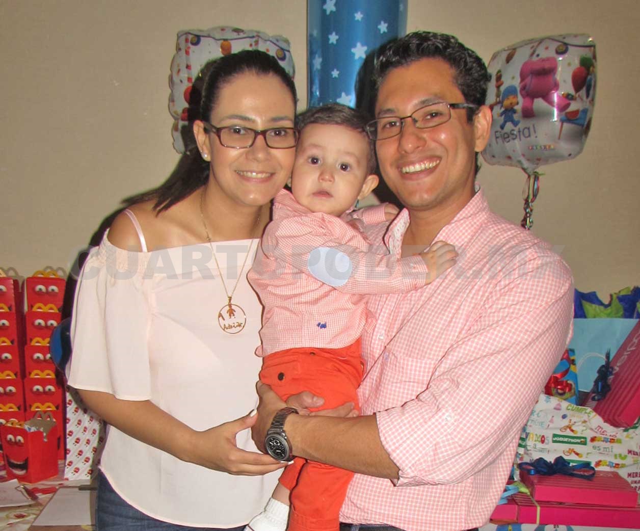 Celebran a Adrián su primer añito