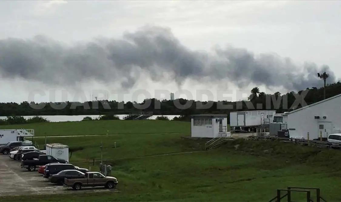 Explota cohete espacial en Florida
