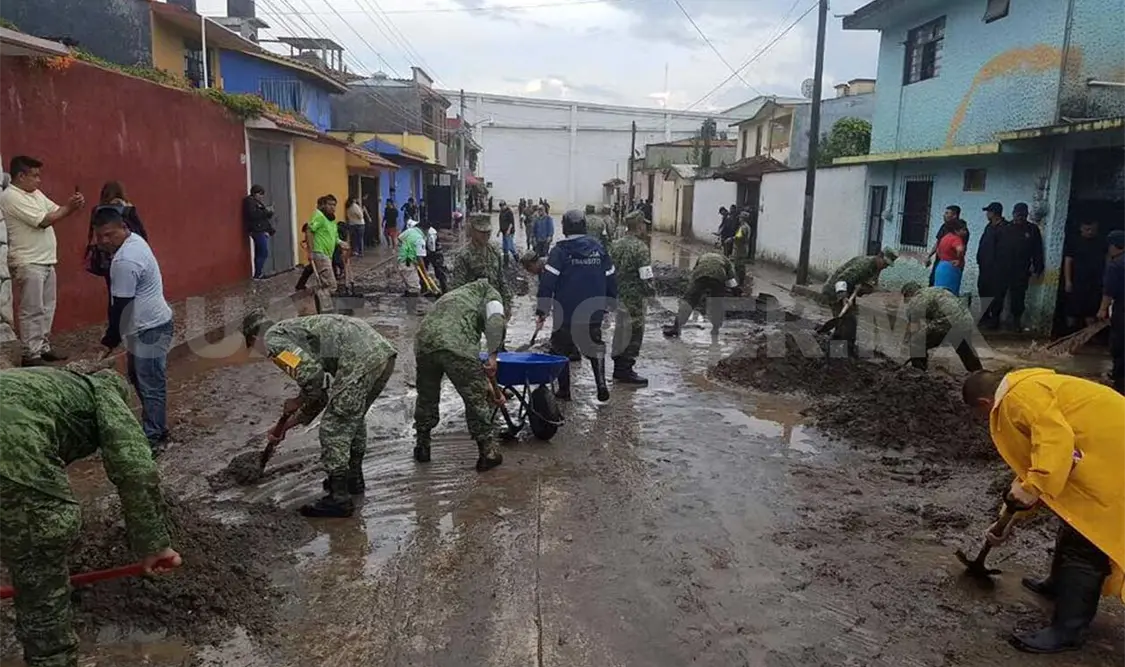 Lluvia provoca daños en decenas de viviendas