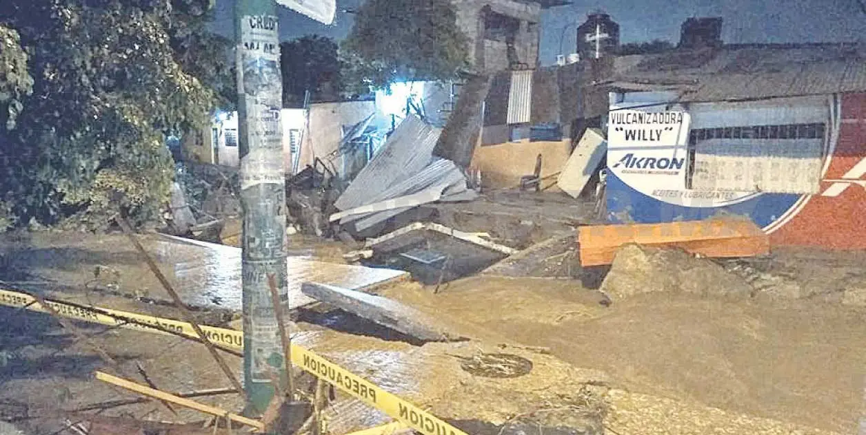 Lluvias dejan dos muertos en Tuxtla