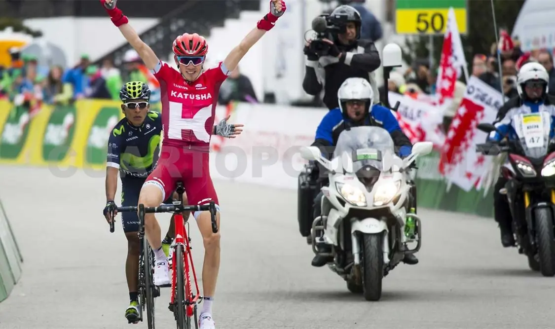 Ciclista Conti gana etapa 13