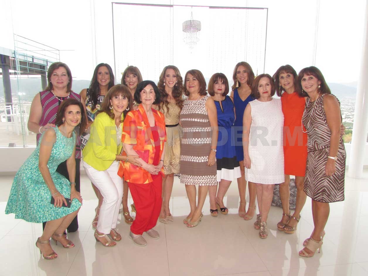 Ruthy va camino al altar