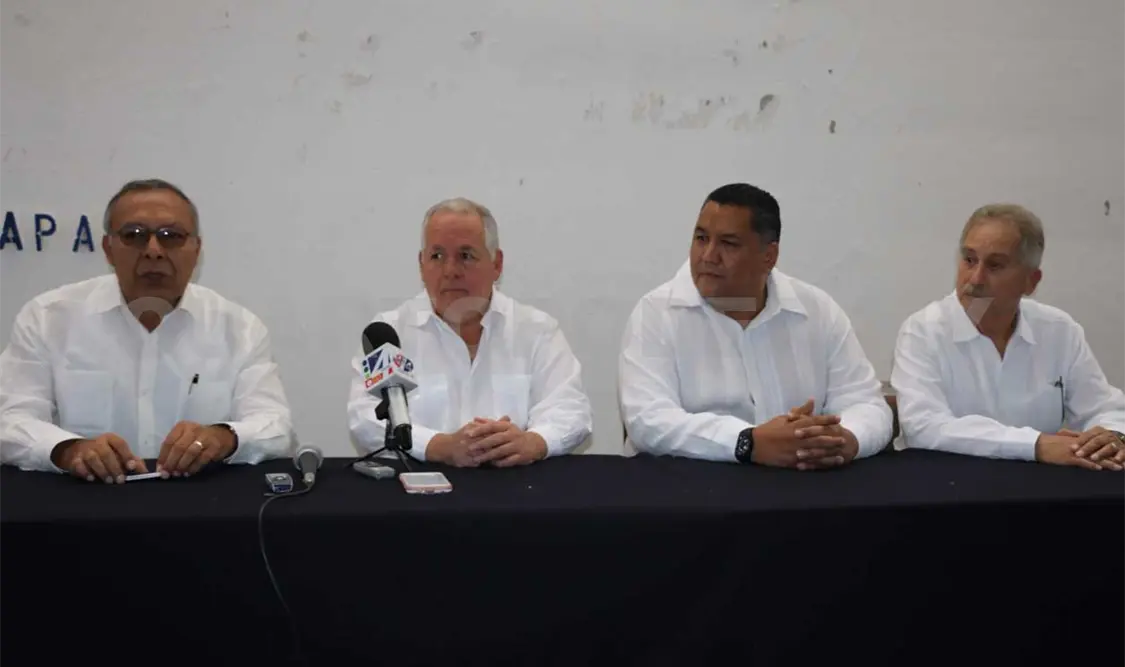 Embajador reconoce aporte de las ZEE