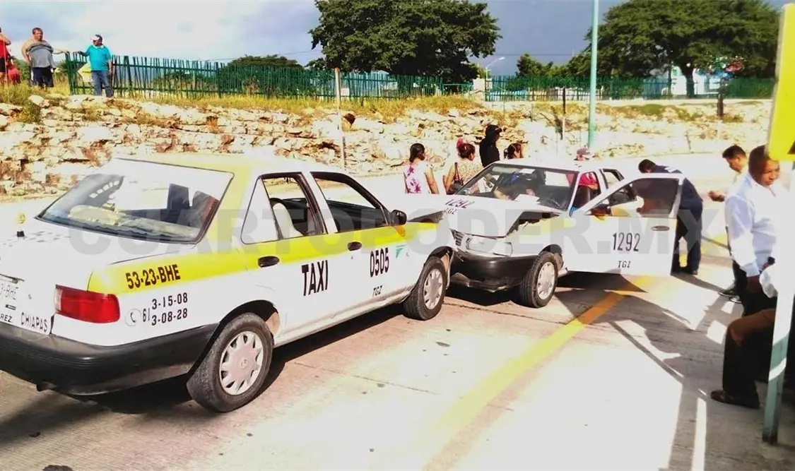 Taxista iba en sentido contrario