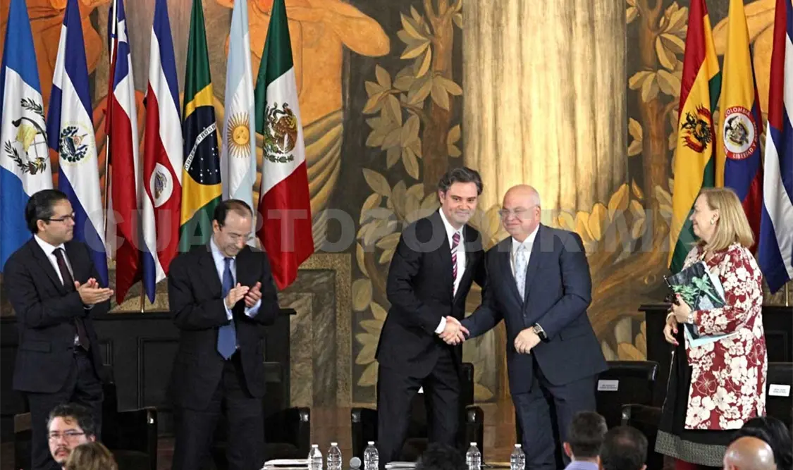 Piden a escuelas particulares romper barreras