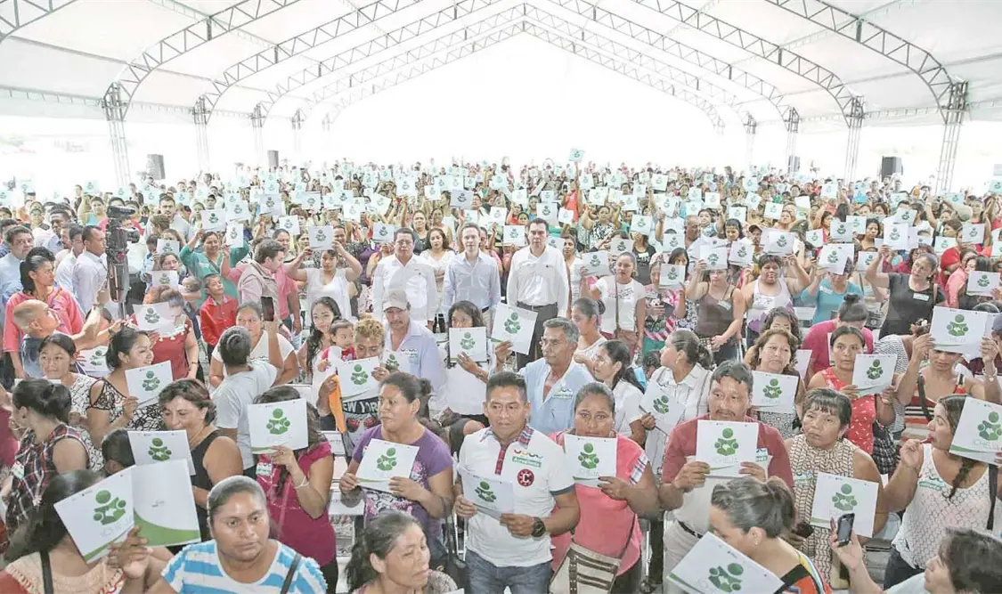 Gobiernos Federal y Estatal unidos contra el analfabetismo: MVC