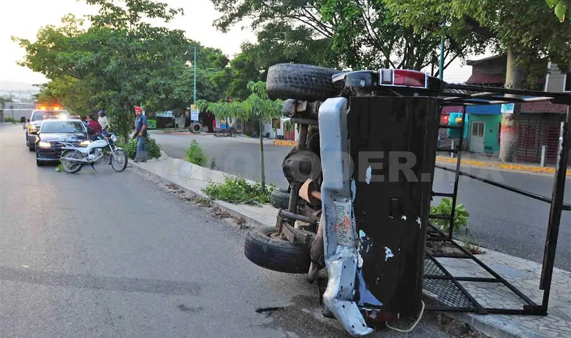 El accidente ocurrió sobre la calzada al Sumidero a la altura de la colonia Nueva Reforma.