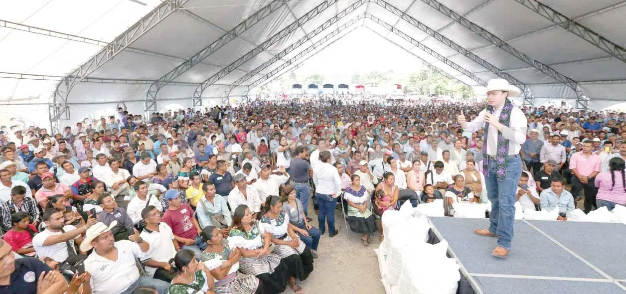 Apoya MVC a productores en Chilón