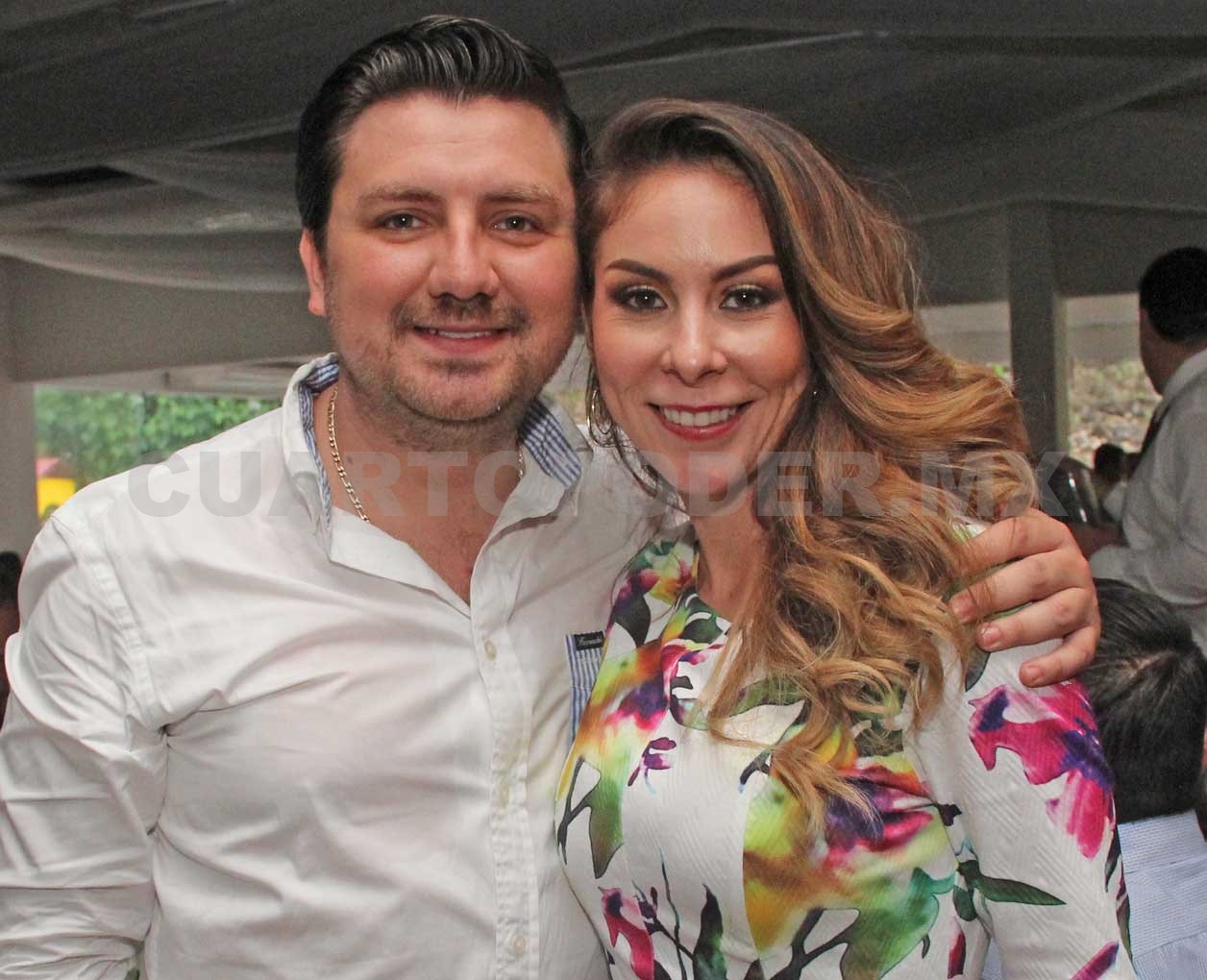Rubén Zuarth recibió el bautismo